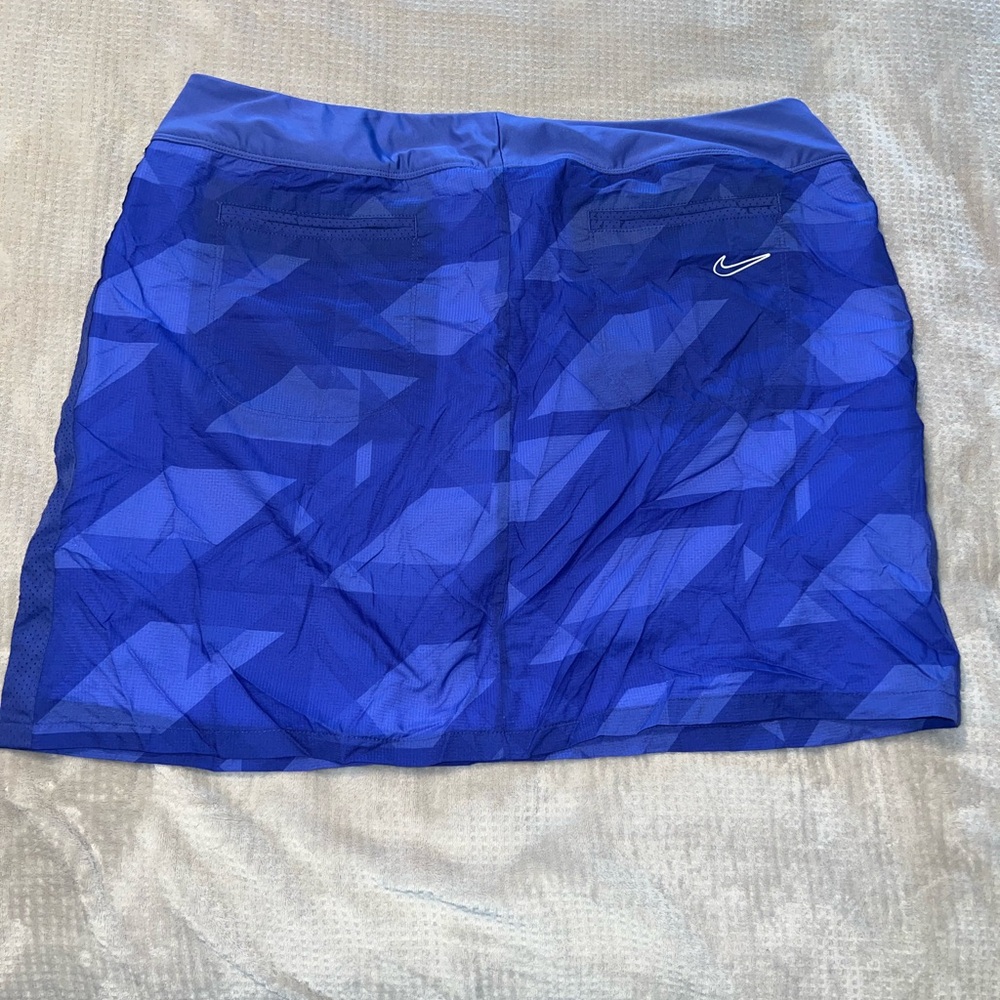 Nike Golf Blue Geometric Skort | Size Large| Built-in Shorts - Picture 4 of 5